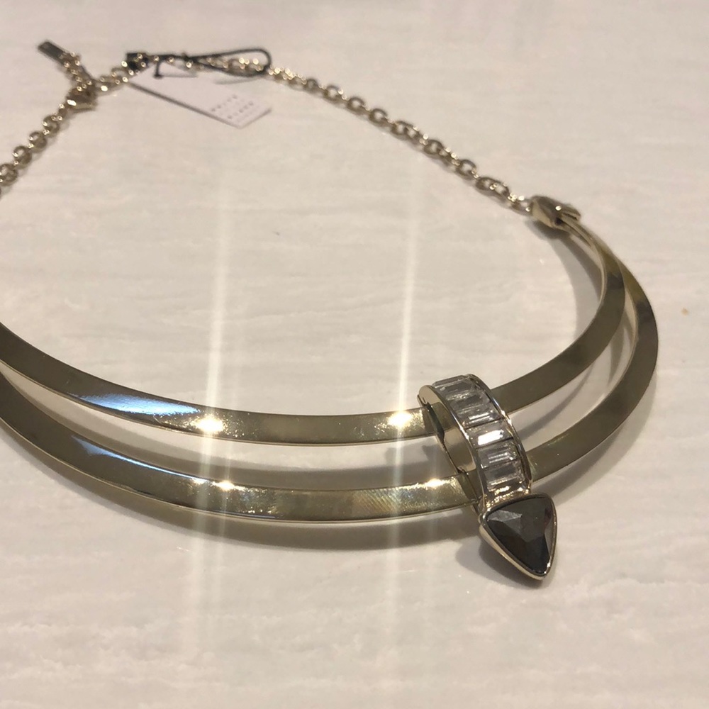 NWT BEAUTIFUL NECKLACE🤩